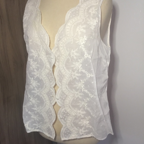 Ralph Lauren Cream Sheer Lace Button Vest - Picture 2 of 7